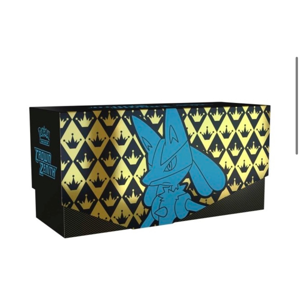 Pokémon TCG: Crown Zenith Pokémon Center Elite Trainer Box Plus
